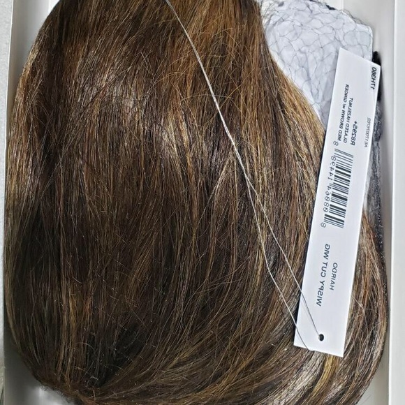 Hairdo wispy cut synthetic wig - Picture 4 of 5